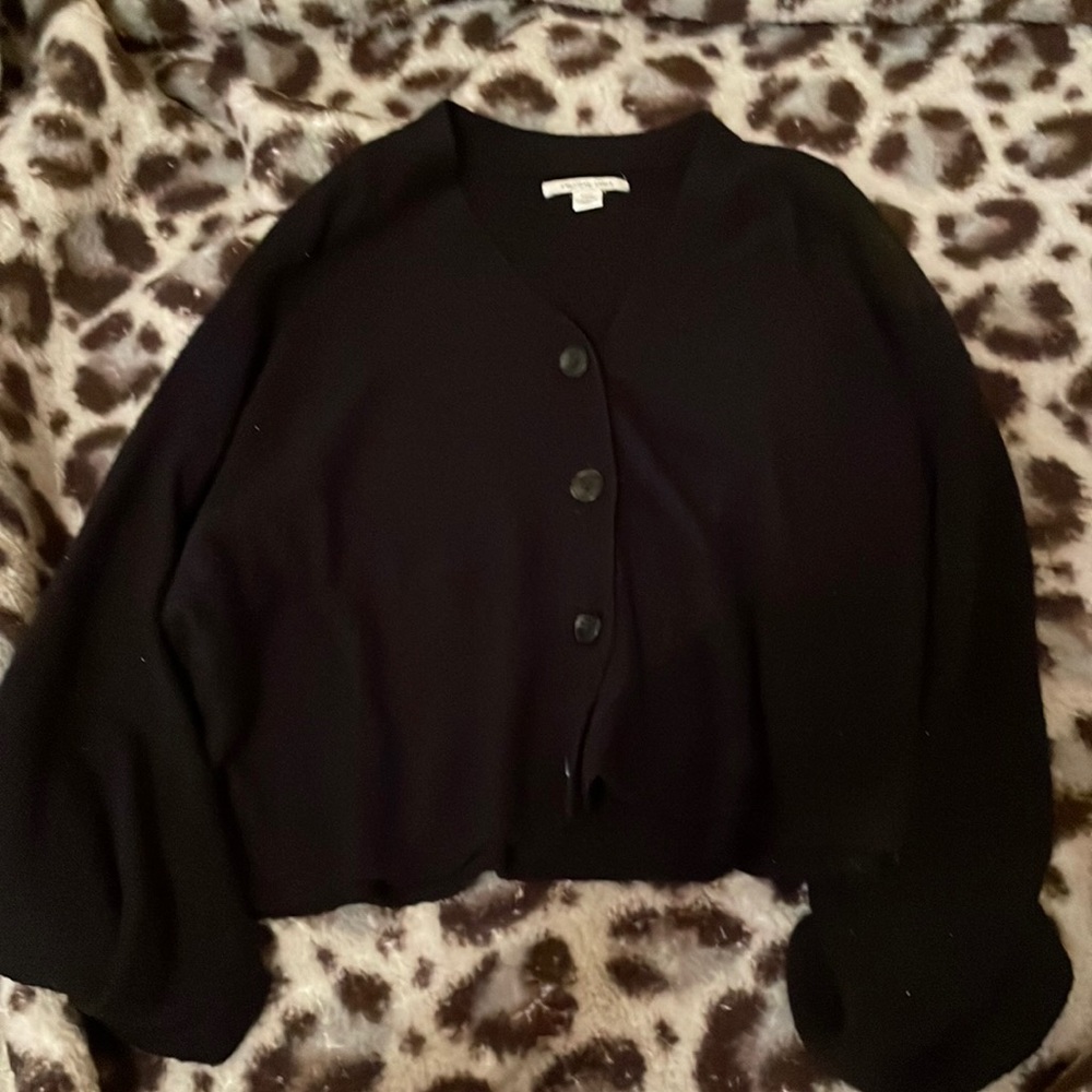 Cropped AE sweater **excepting all offers!!